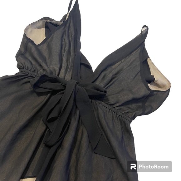 Marciano’ Sleeveless Blouse - Picture 2 of 5